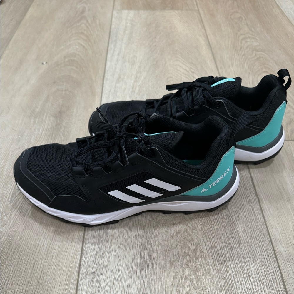 Adidas Terrex 280 Hiking Sneakers
